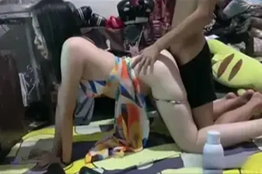 Cewek Manado Mulus Pasrah Digenjot Gaya Doggy