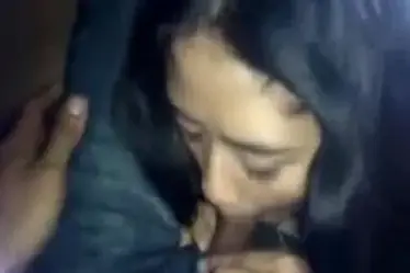 Video Ngentot Gadis Cantik Kulum Penis